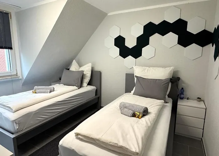 Dutti's - I 2 I 4 Beds I Kitchen I Wifi I Tv I Parking I Autobahn Apartment